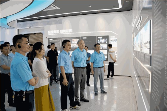 市委组织部来皖南电机调研观摩 市委组织部来皖南电机调研观摩